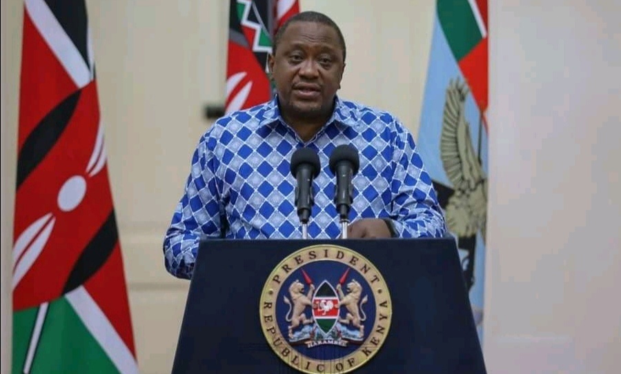 Bold Kenyan Blasts Uhuru Badly Over Lockdown; Calls Him A Fool (PHOTOs)