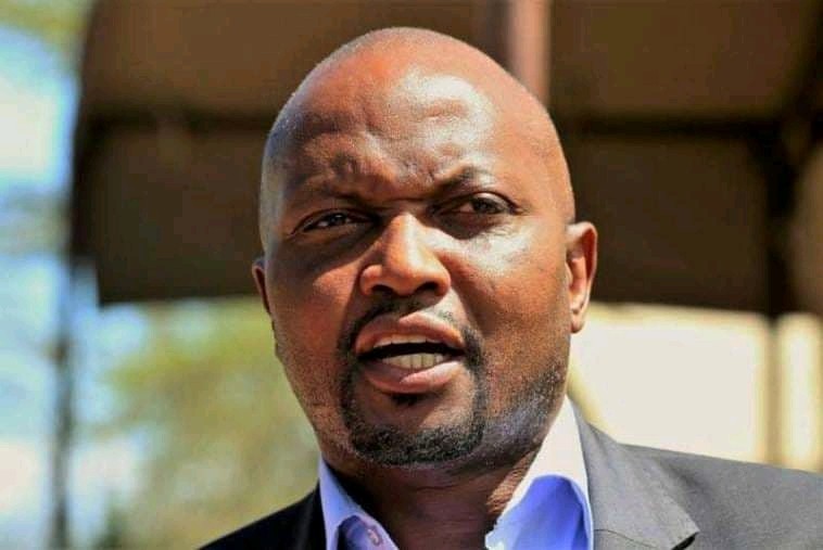 “K!hii”- Moses Kuria Badly Insults Governor Nyoro; Drags Mother To Politics (Video).