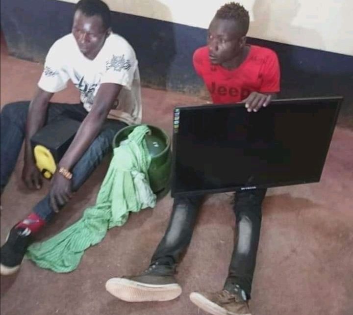 Drama As Stolen Tv Remains Stuck On Thief’s Head