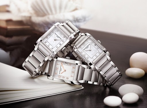 Watches To Gift Your Lady That'll Make Her Look Classic And Attractive Daily