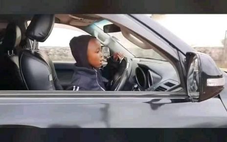 Uproar as a 4-year-old boy is spotted driving a Prado TX on a busy road – parents arrested (VIDEO).